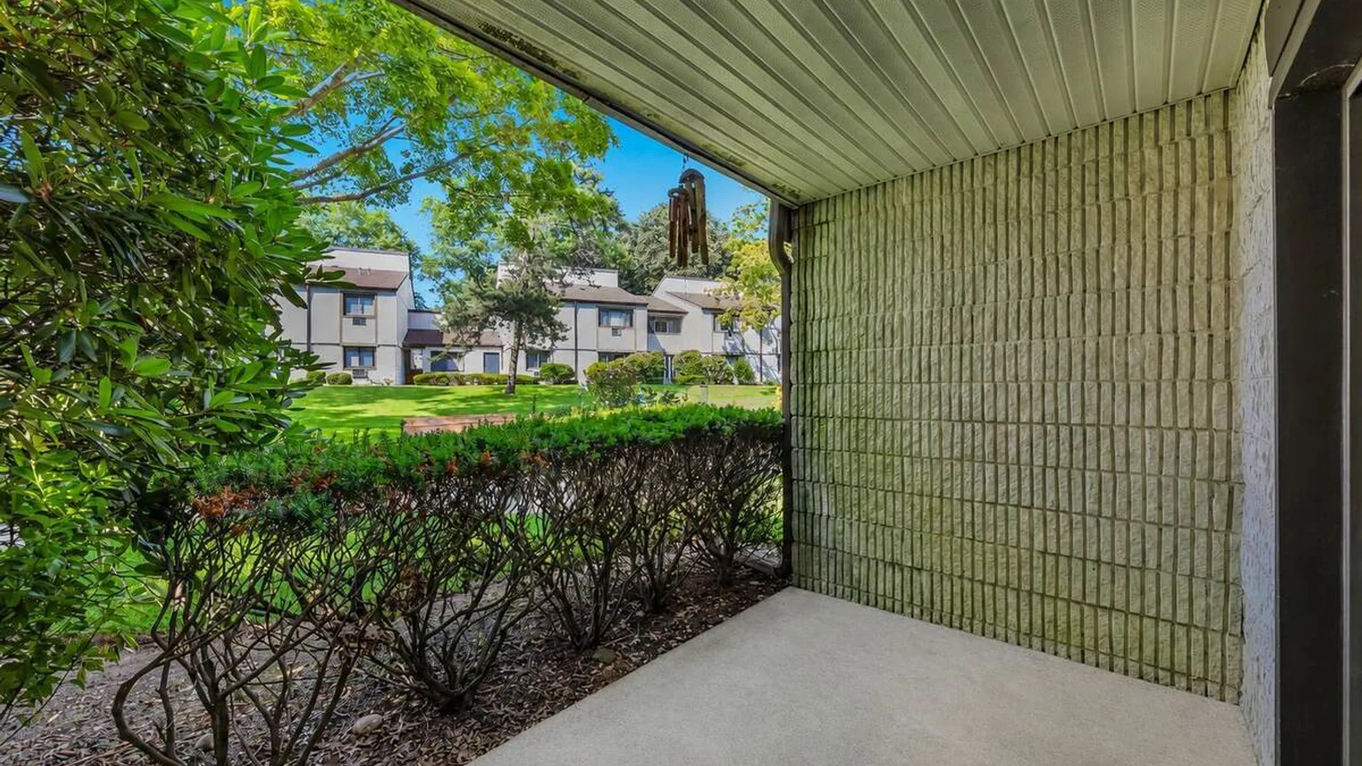 Property at 31 Richmond Boulevard, Ronkonkoma, NY 11779 21