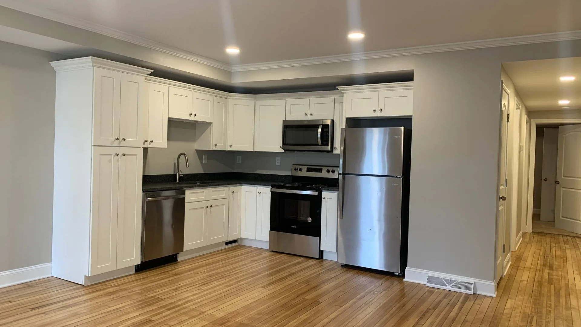 Property at 10 Richmond St, Colonie, NY 12205 2