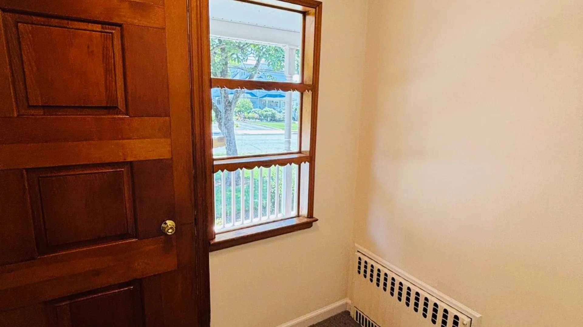 Property at 75 Elm Av, Glen Cove, NY 11542 17