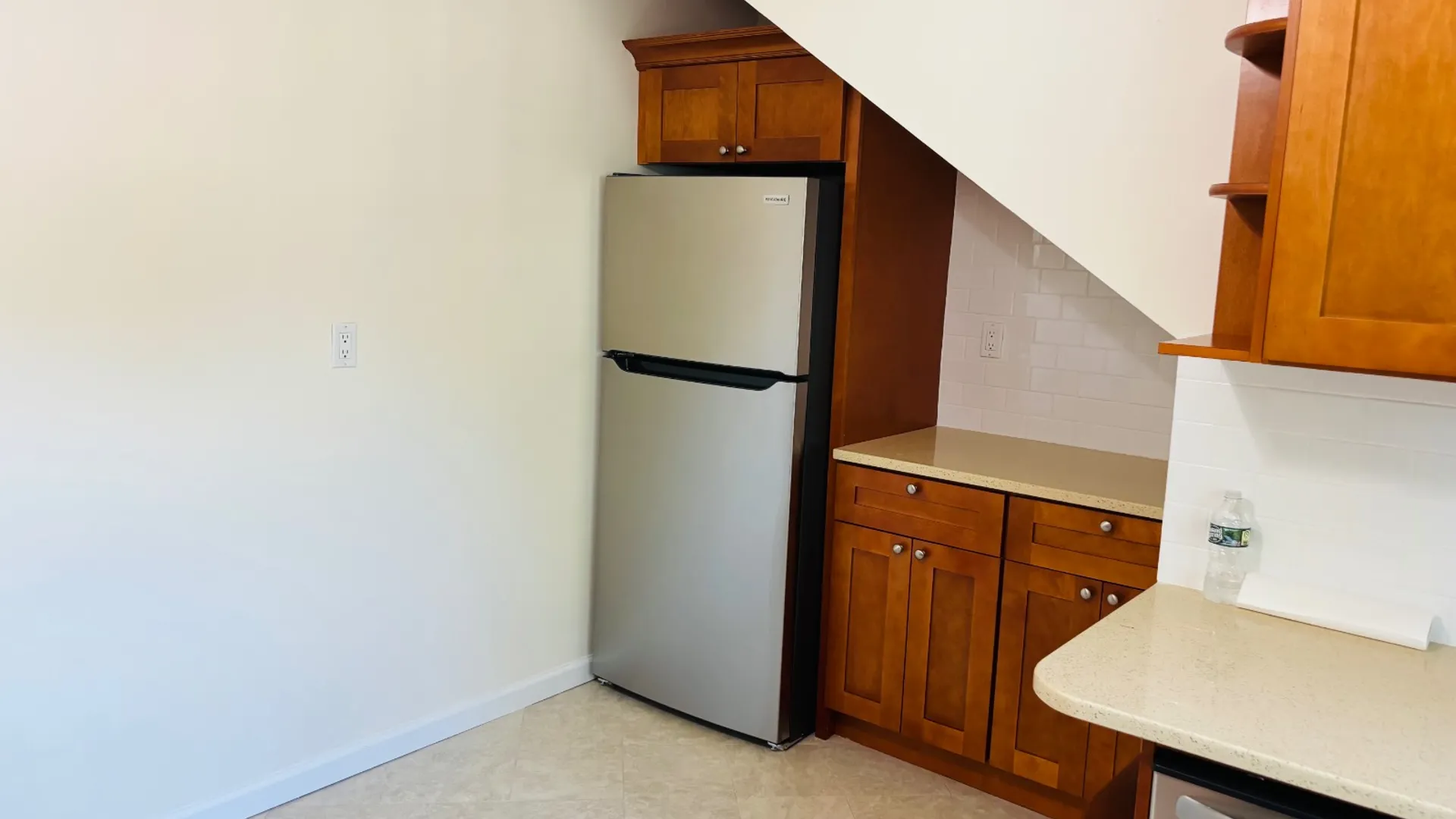 Property at 75 Elm Av, Glen Cove, NY 11542 5