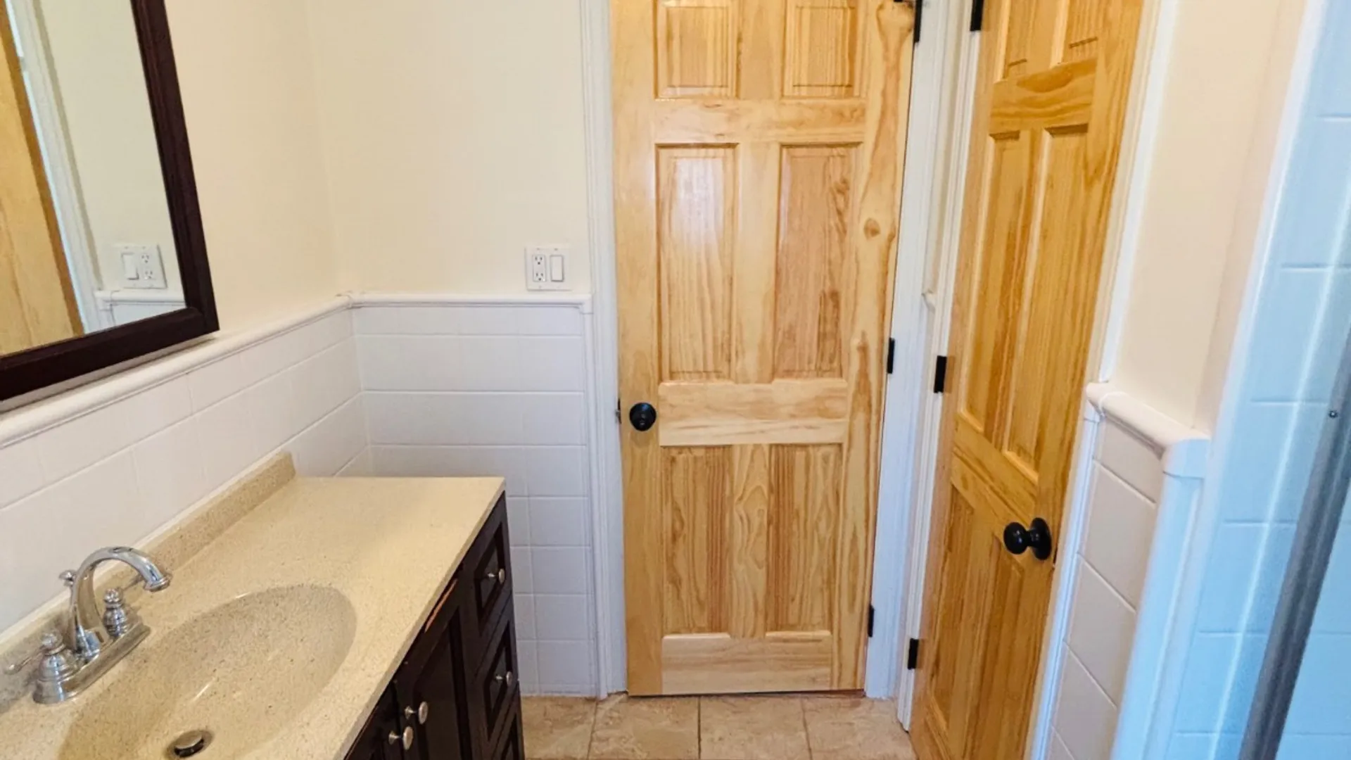Property at 75 Elm Av, Glen Cove, NY 11542 6
