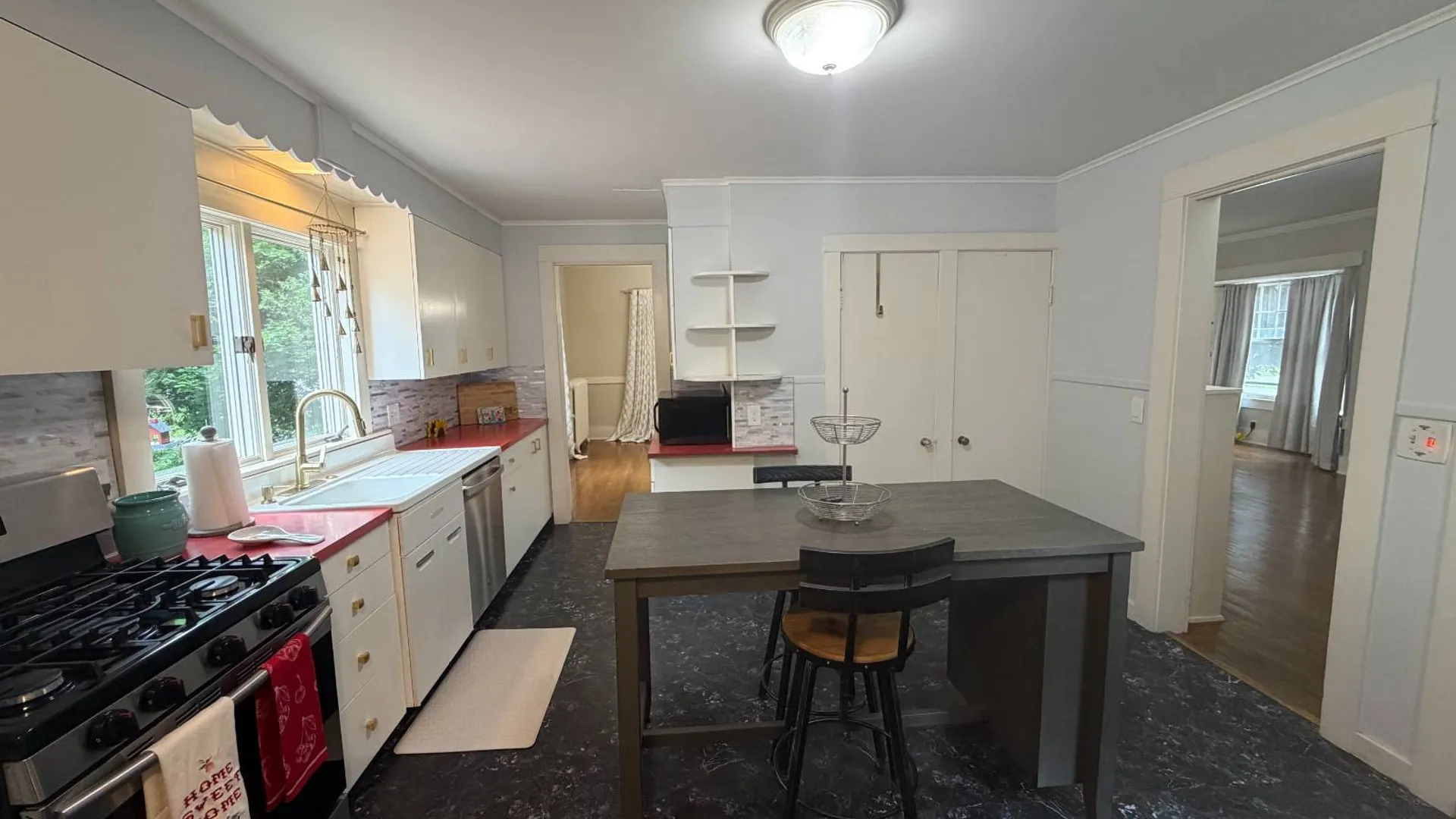 Property at 141 Prospect Ave, Gloversville, NY 12078 18