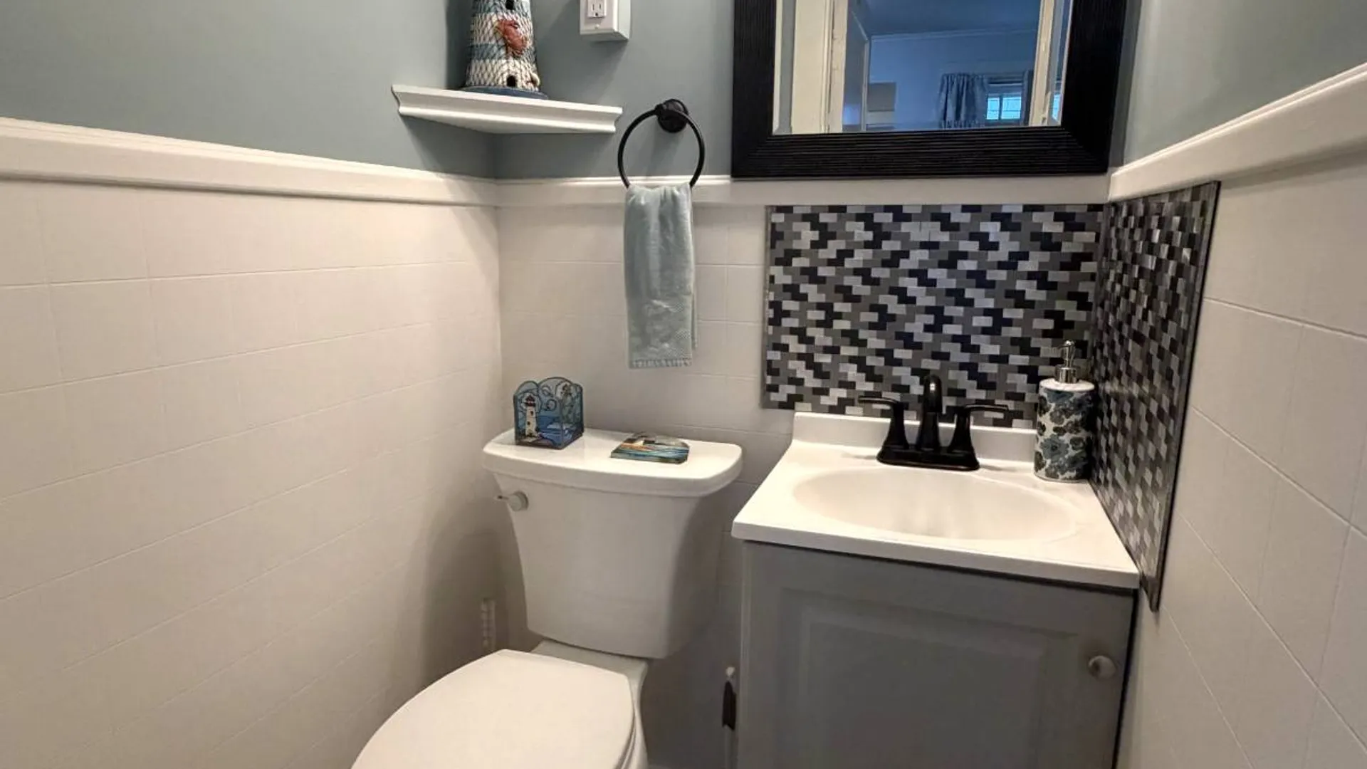 Property at 141 Prospect Ave, Gloversville, NY 12078 24