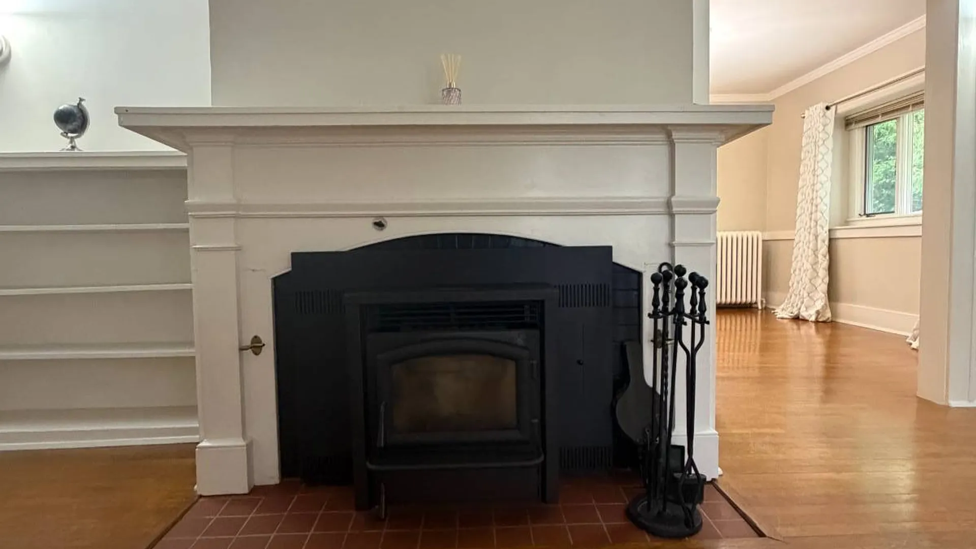 Property at 141 Prospect Ave, Gloversville, NY 12078 9