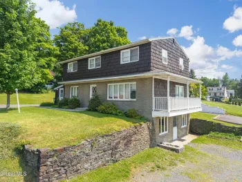 Property at 2 Sunset Road, North Greenbush, NY 12144
