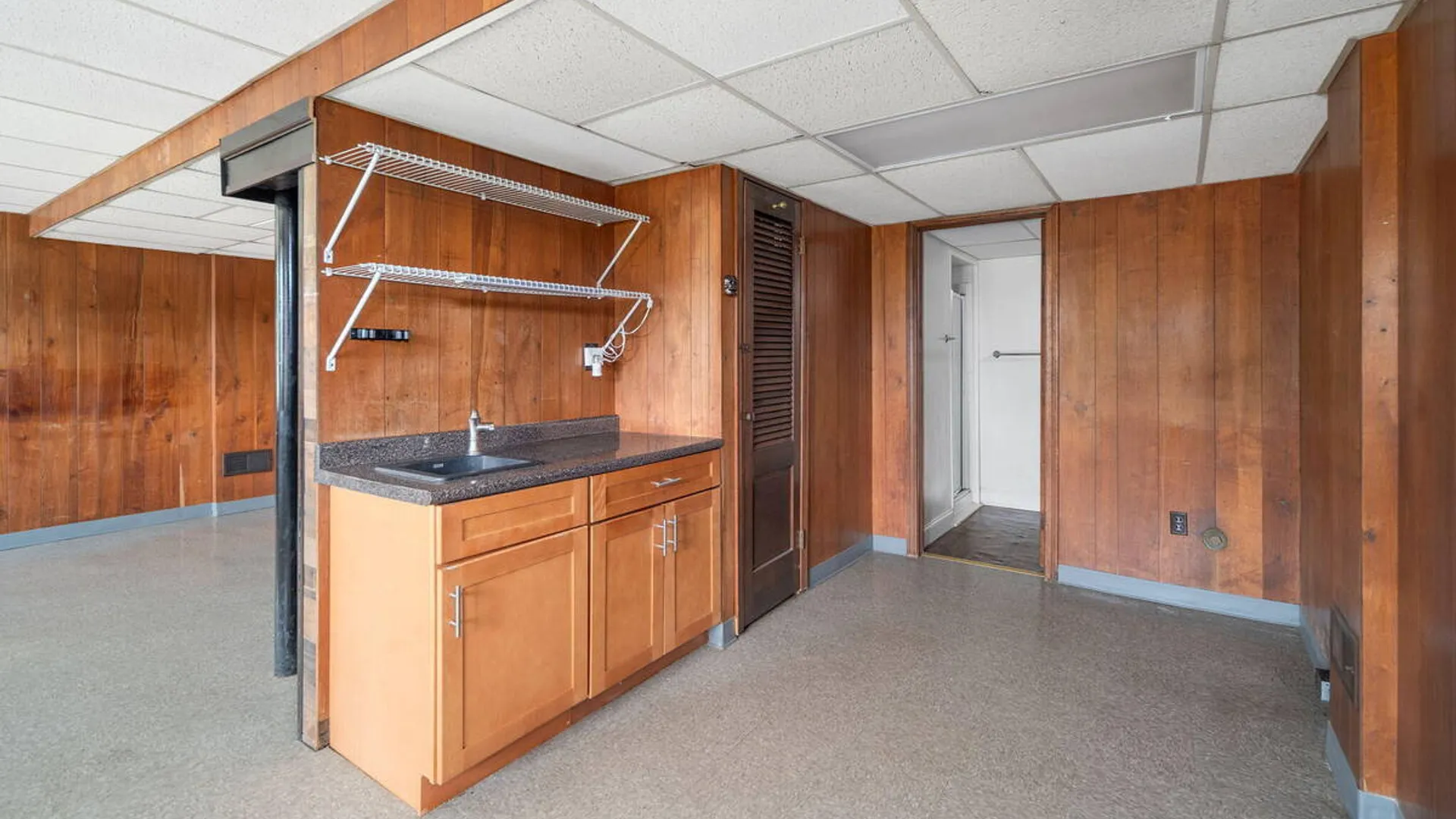 Property at 2 Sunset Road, North Greenbush, NY 12144 6