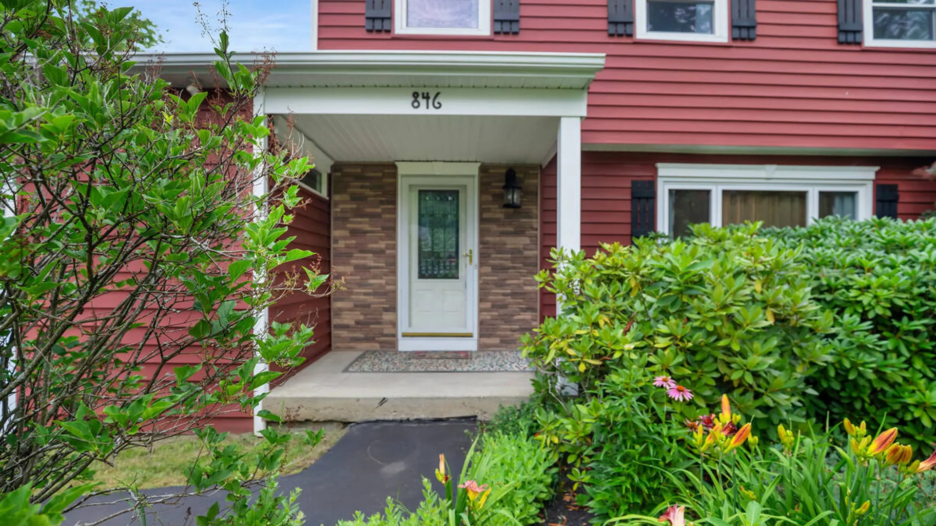 Property at 846 Northumberland Drive, Niskayuna, NY 12309 5