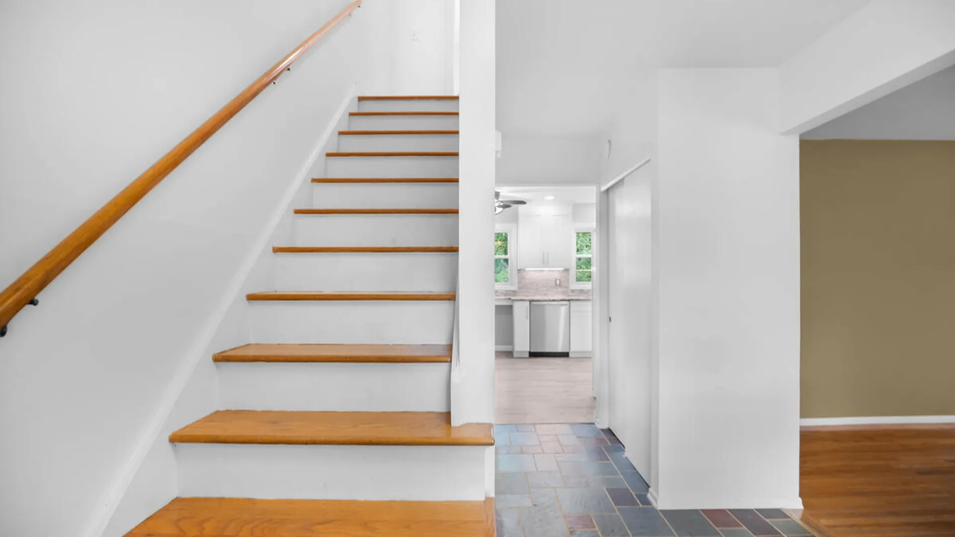 Property at 846 Northumberland Drive, Niskayuna, NY 12309 7