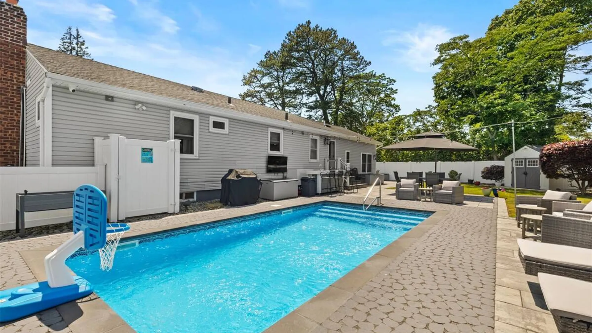 Property at 197 Marcy Street, West Babylon, NY 11704 18