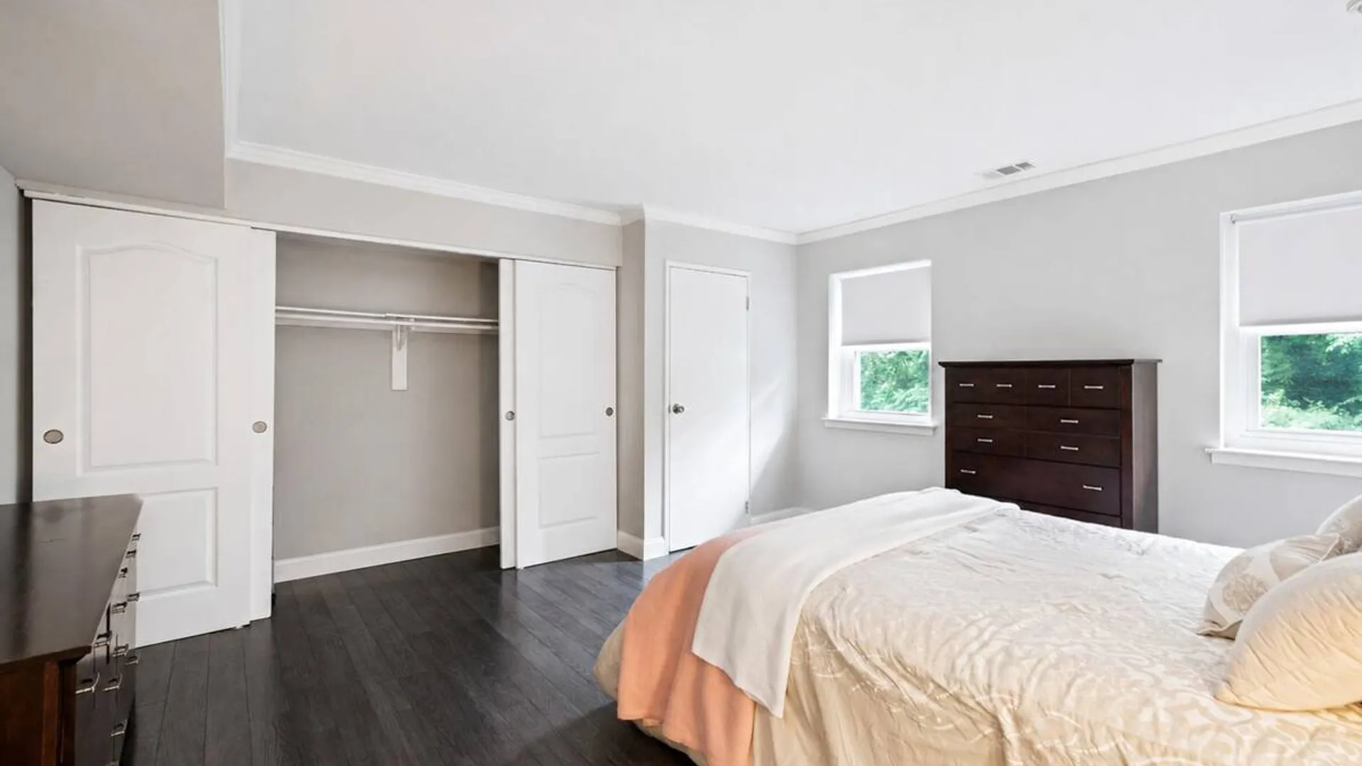 Property at 282 Artist Lake Drive, Middle Island, NY 11953 16