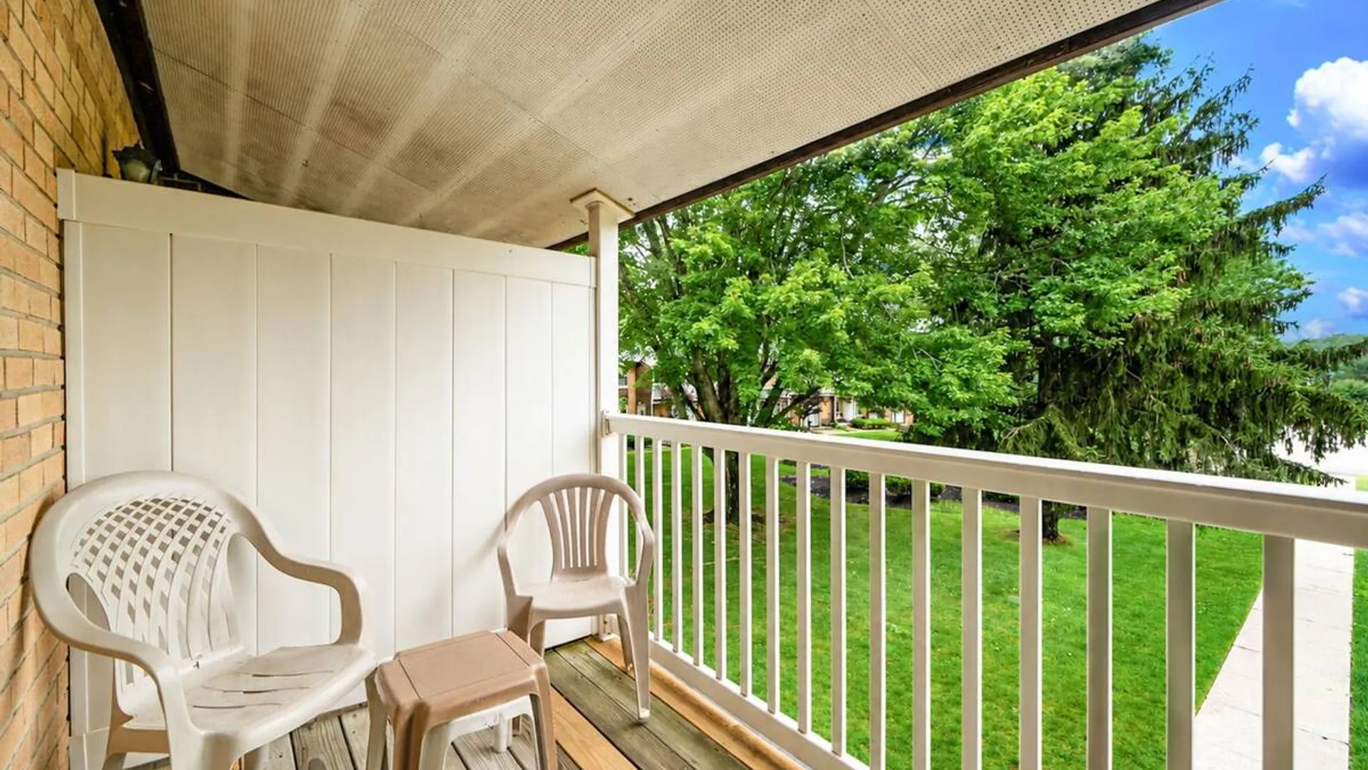 Property at 282 Artist Lake Drive, Middle Island, NY 11953 4