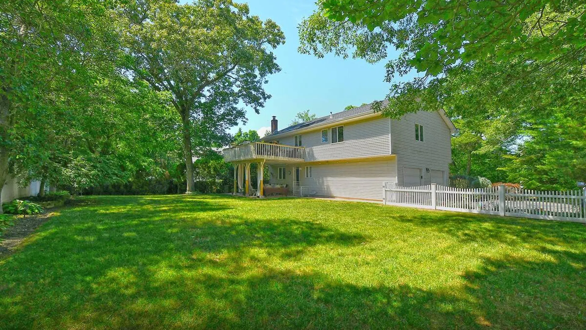 Property at 97 Elk Street, South Huntington, NY 11743 28