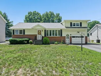 Property at 172 Dahlia Street, Rotterdam, NY 12306