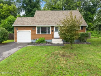 Property at 7 Colt Road, Colonie, NY 12205