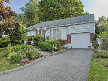 Property at 6 Westwind Rd, Yonkers, NY 10710