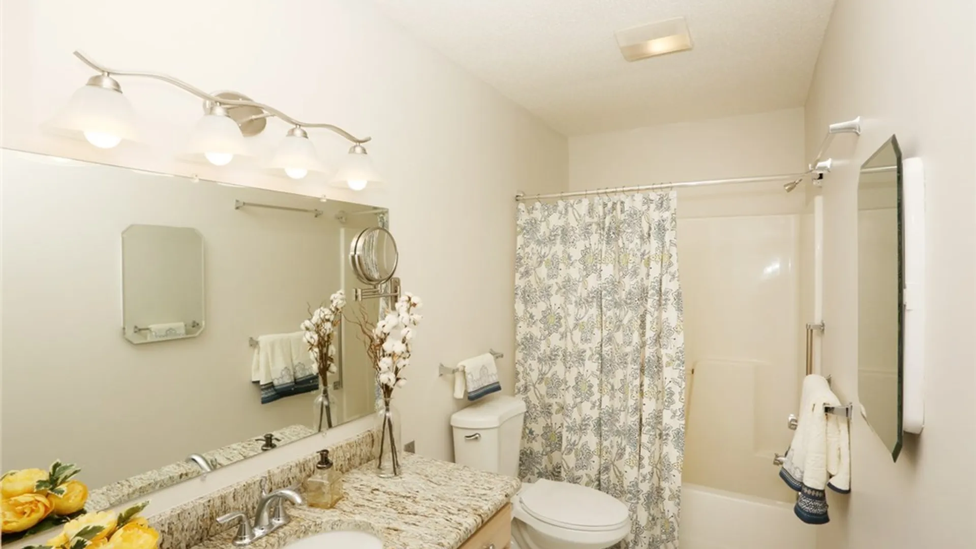 Property at 4100 Stonegate #2 Lane, Amherst, NY 14221 17