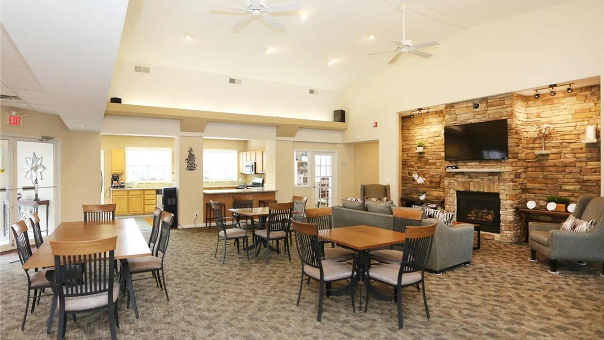 Property at 4100 Stonegate #2 Lane, Amherst, NY 14221 21