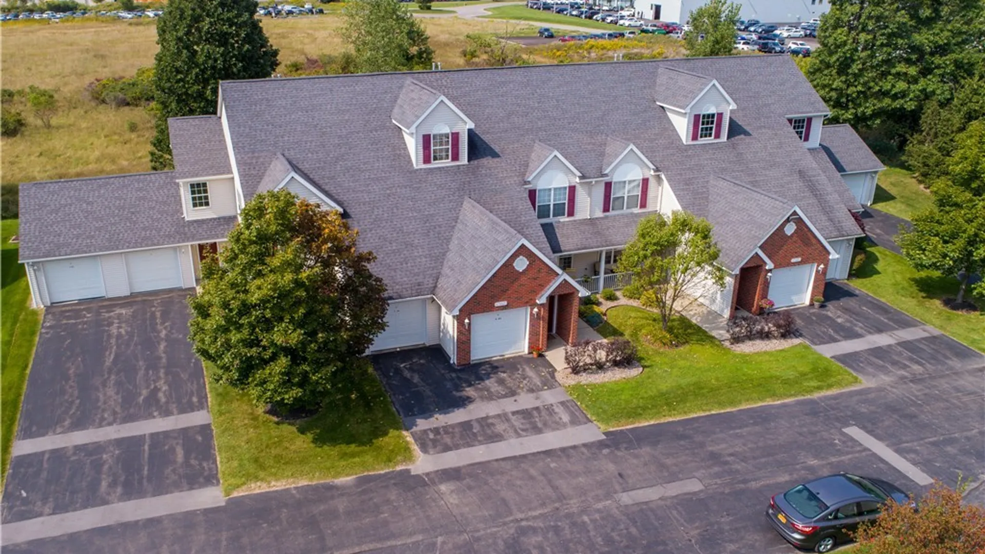 Property at 4100 Stonegate #2 Lane, Amherst, NY 14221 4