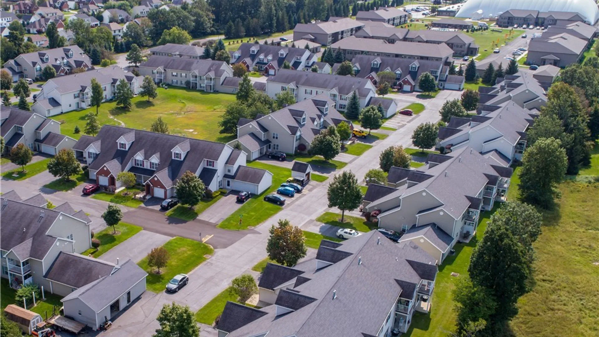 Property at 4100 Stonegate #2 Lane, Amherst, NY 14221 5