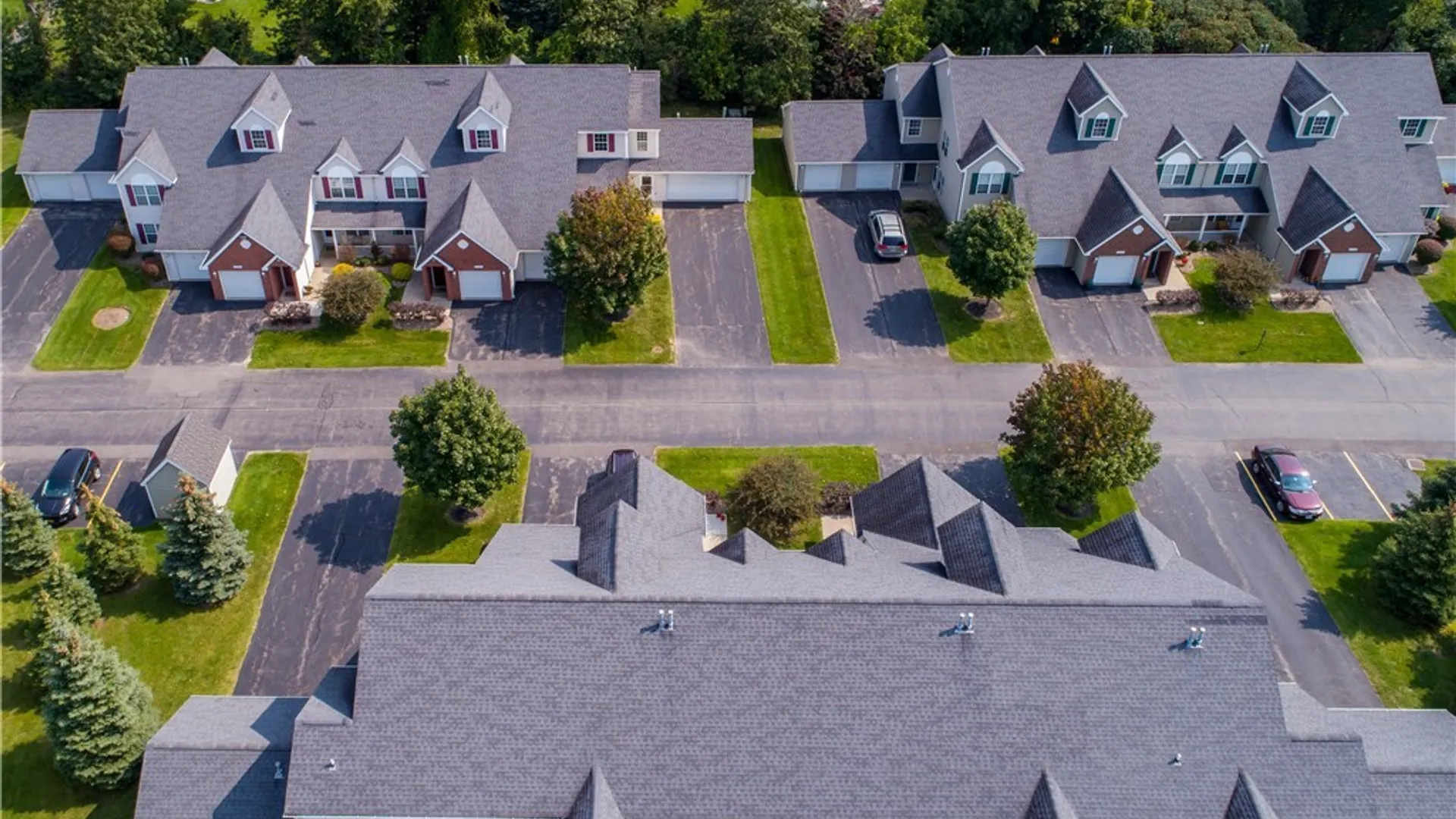 Property at 4100 Stonegate #2 Lane, Amherst, NY 14221 6