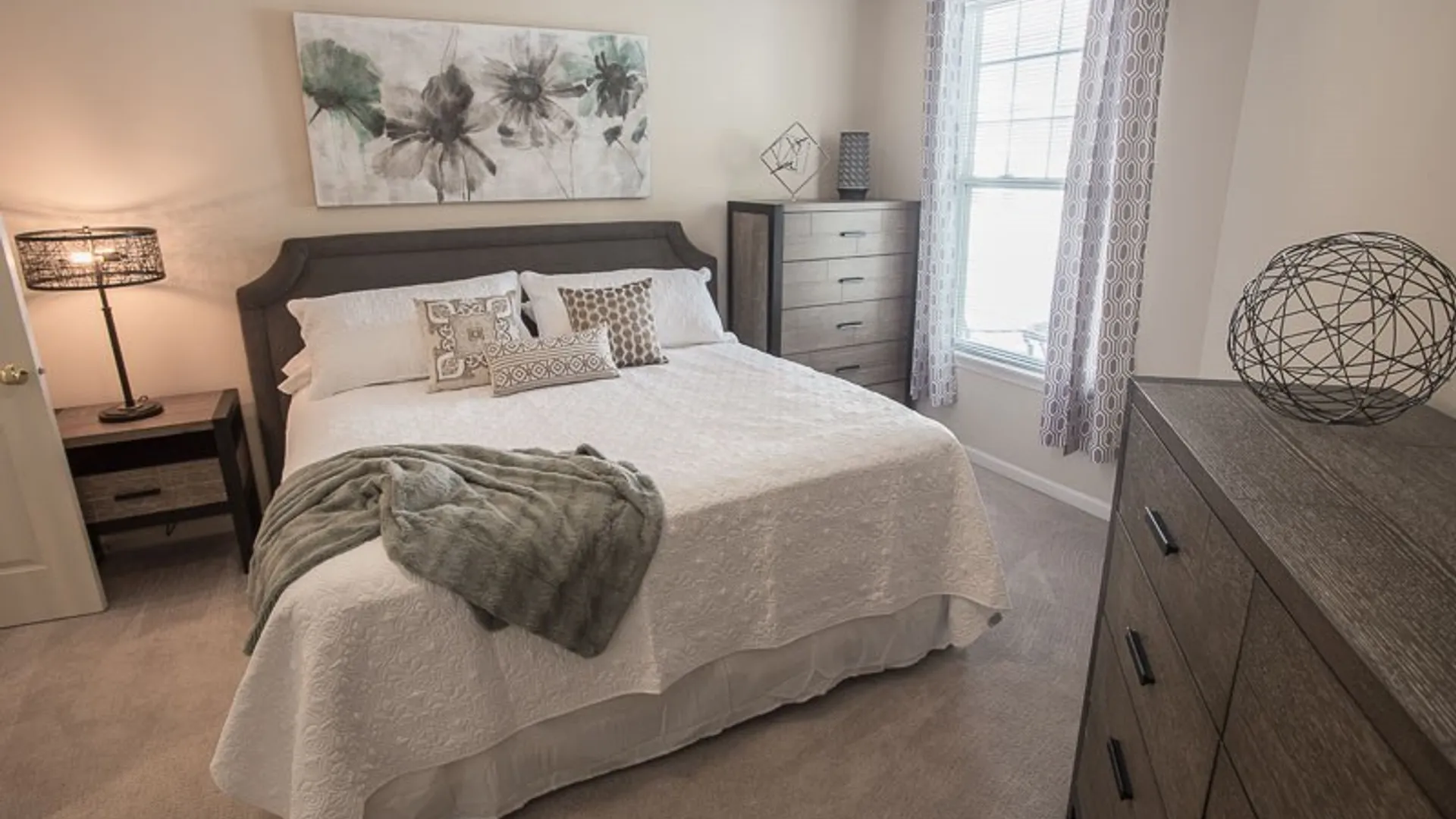 Property at 10 Arielle Court, Amherst, NY 14221 11