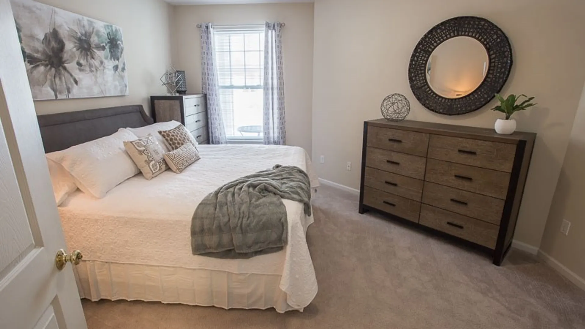 Property at 10 Arielle Court, Amherst, NY 14221 13