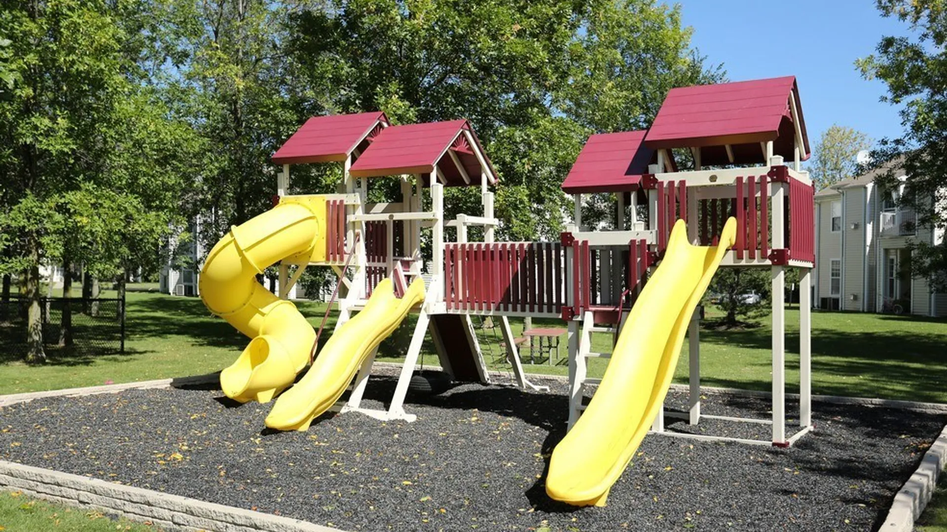 Property at 10 Arielle Court, Amherst, NY 14221 18