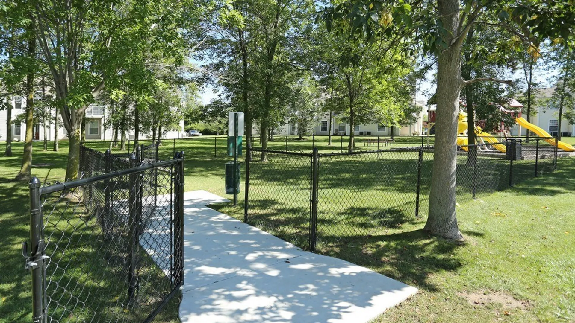 Property at 10 Arielle Court, Amherst, NY 14221 22