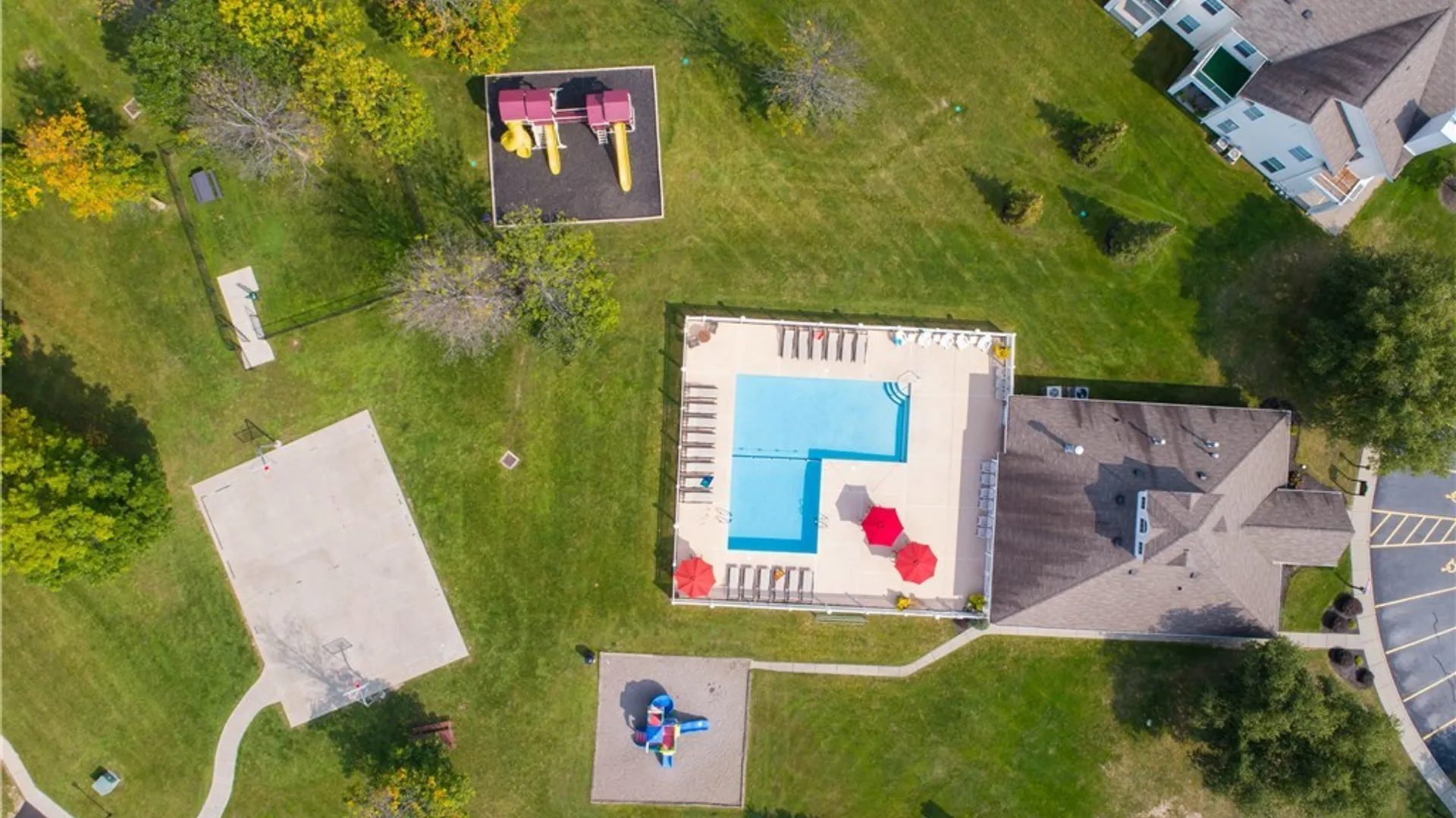 Property at 10 Arielle Court, Amherst, NY 14221 25