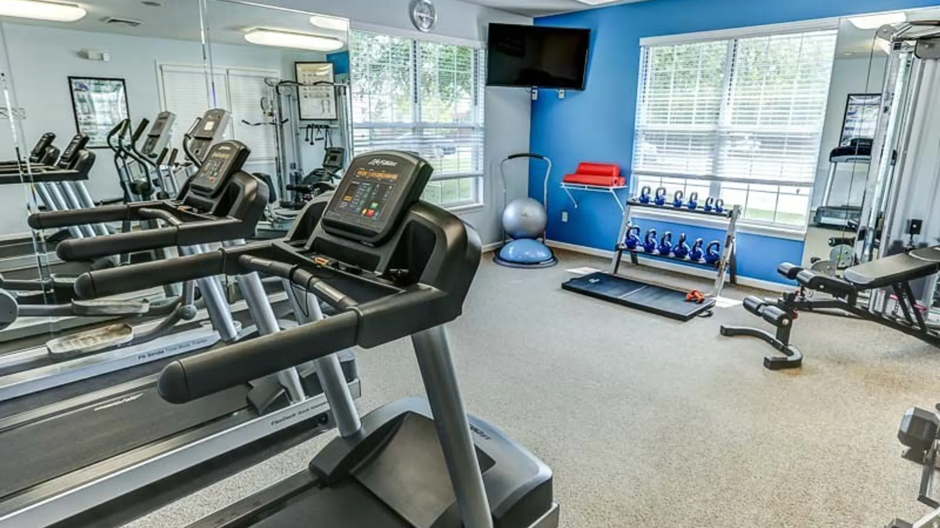 Property at 10 Arielle Court, Amherst, NY 14221 32