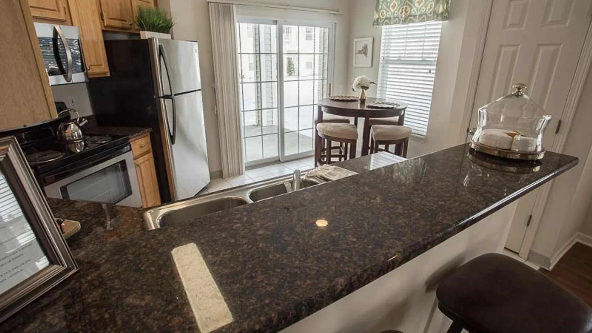 Property at 10 Arielle Court, Amherst, NY 14221 5