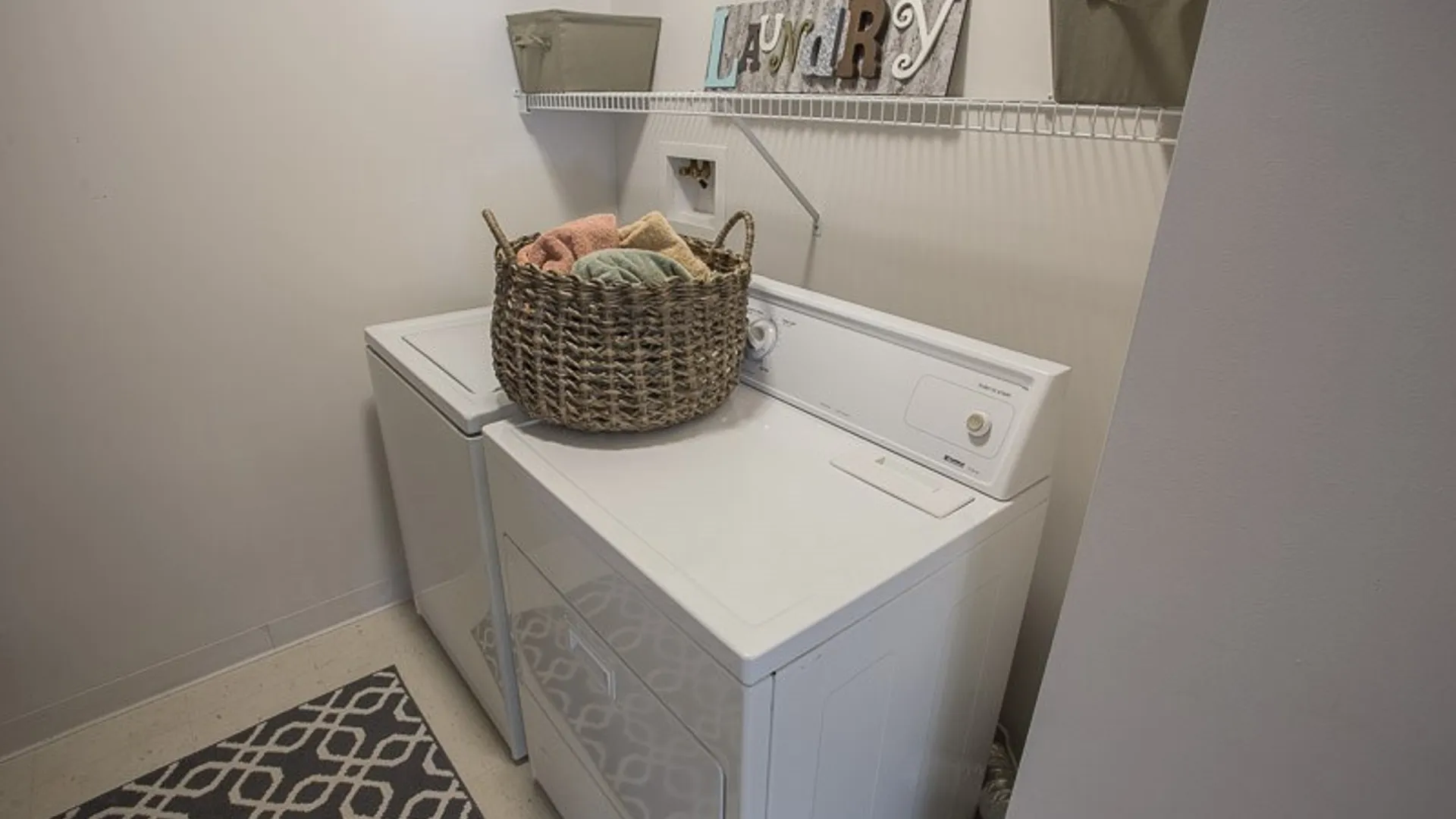 Property at 10 Arielle Court, Amherst, NY 14221 8