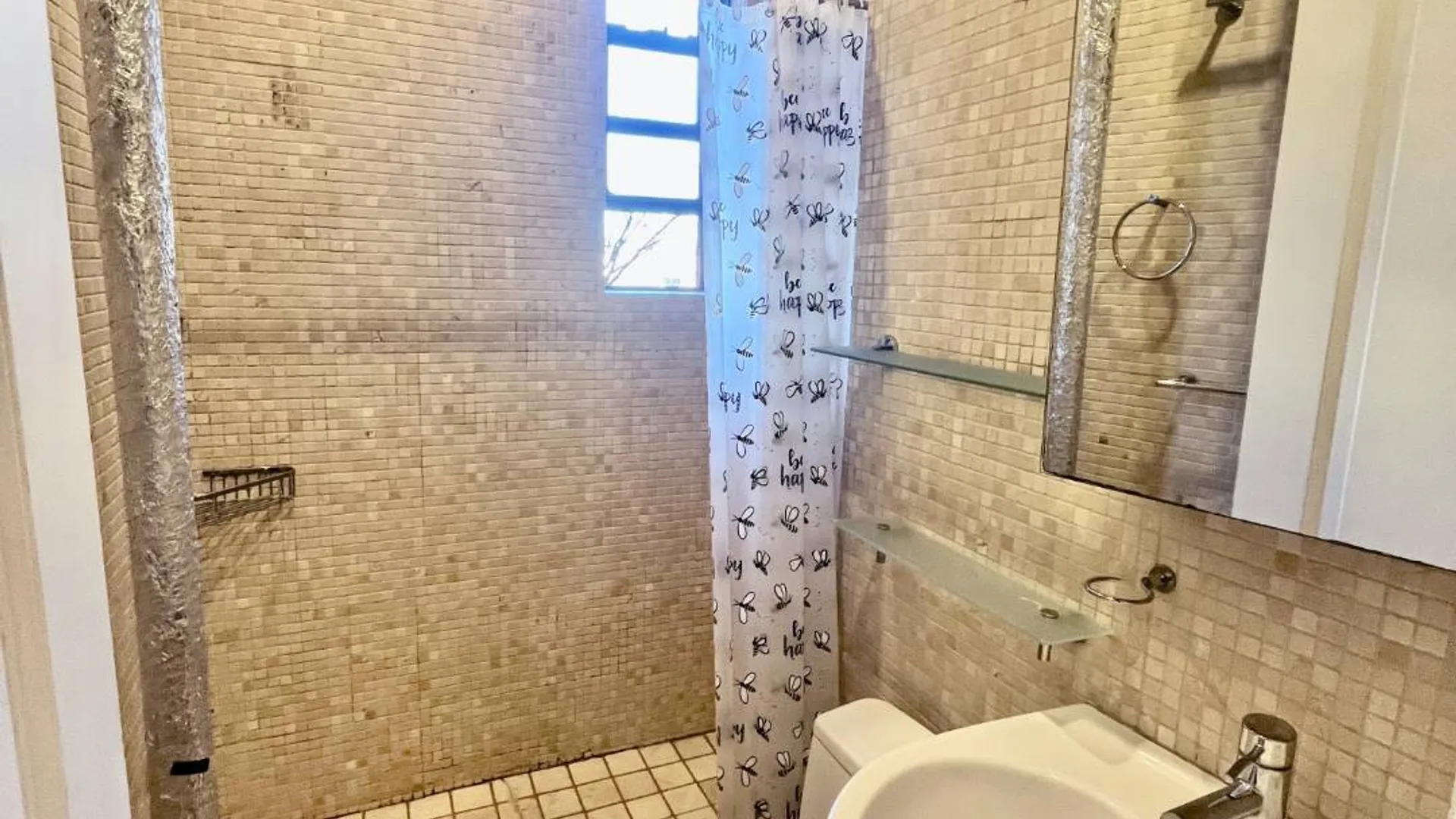Property at 2105 33rd St, Astoria, NY 11105 11