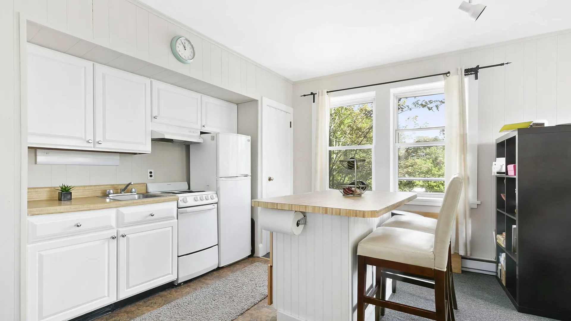 Property at 105 Newtown Lane, East Hampton, NY 11937 16