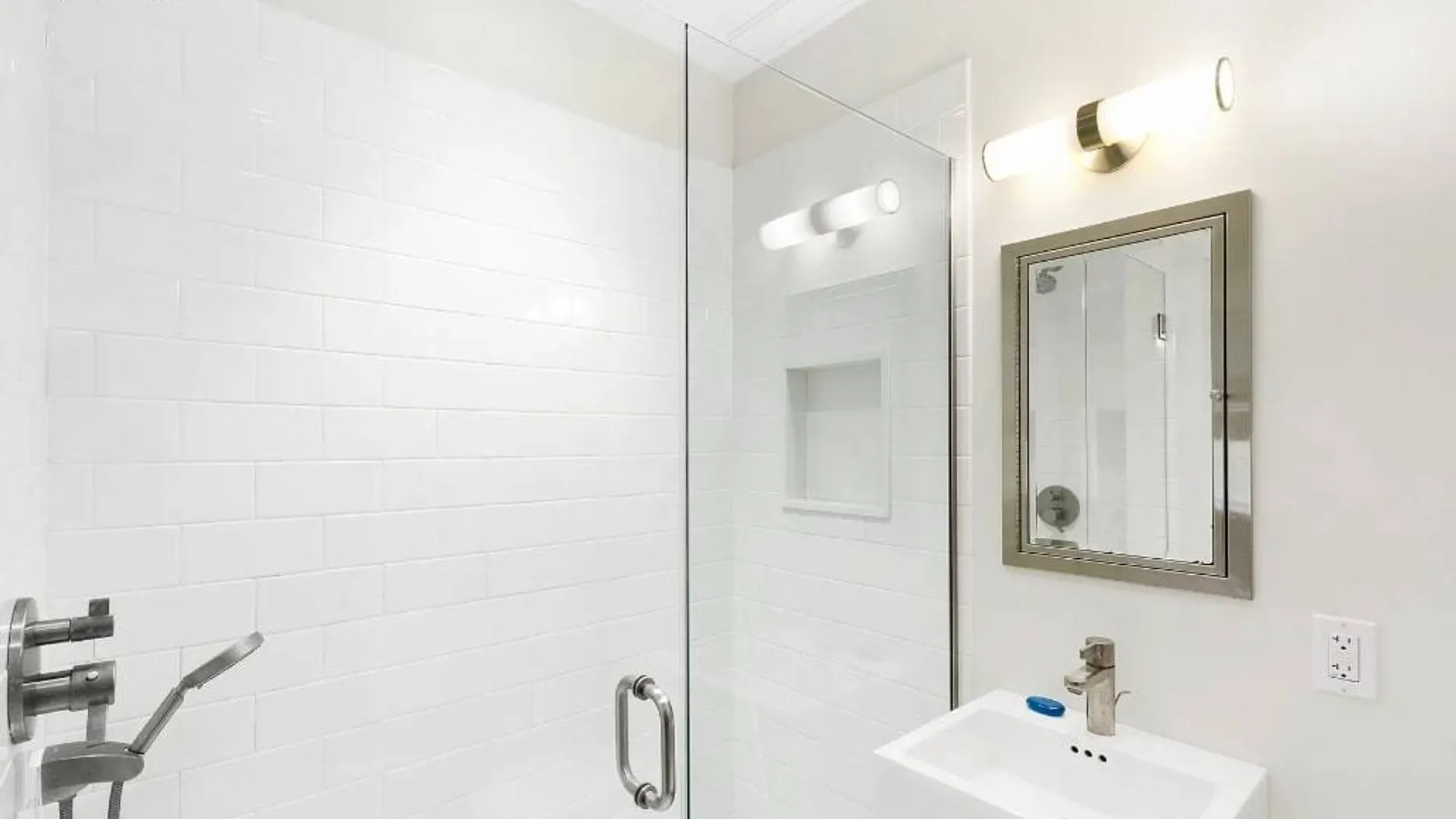 Property at 105 Newtown Lane, East Hampton, NY 11937 25