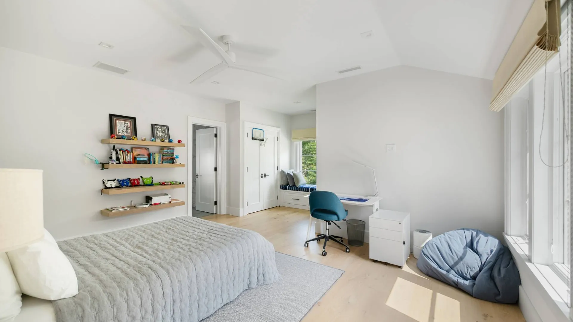 Property at 7 Ashwood Court, Amagansett, NY 11930 20