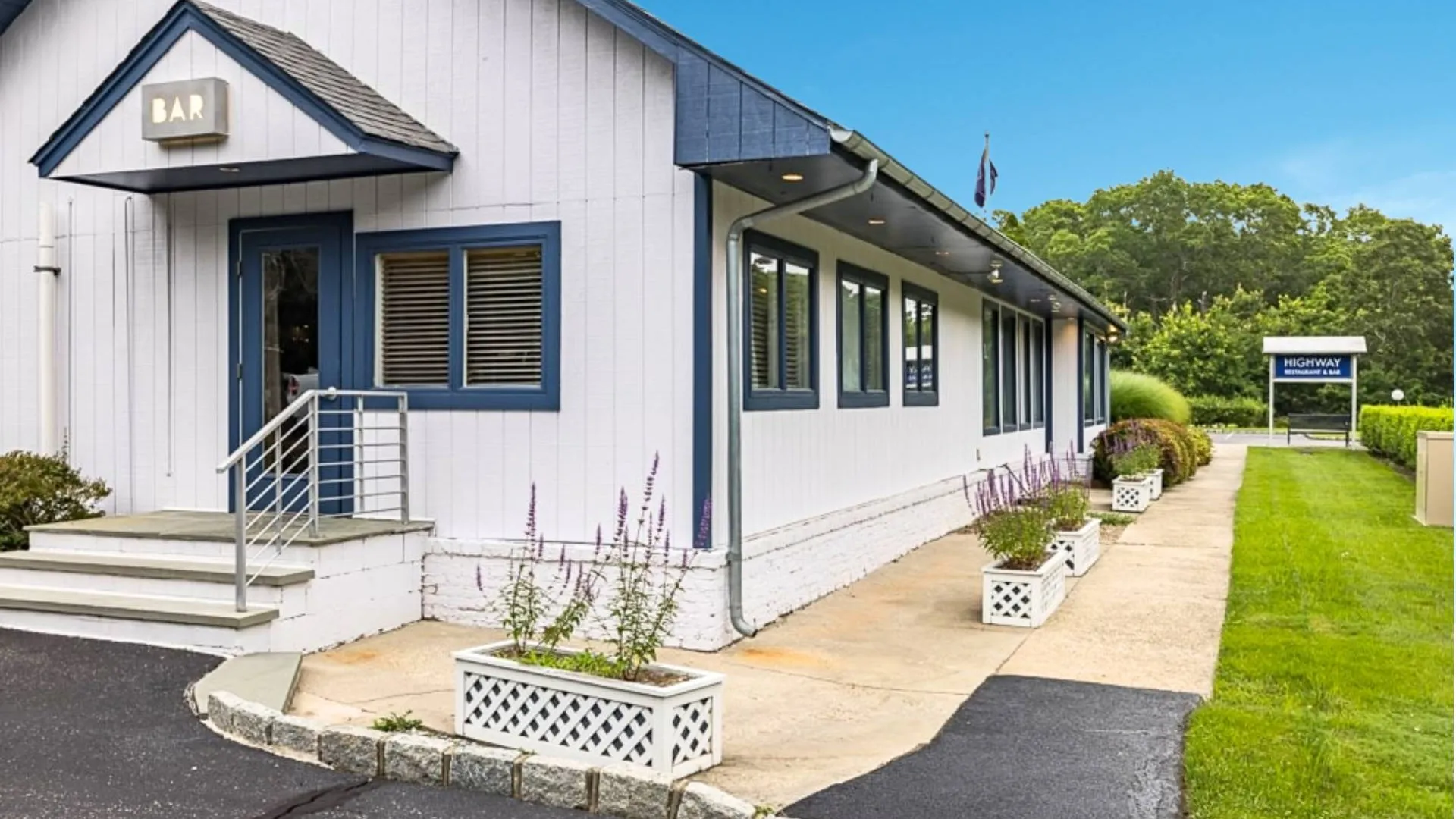 Property at 290 Montauk Highway, East Hampton, NY 11937 4