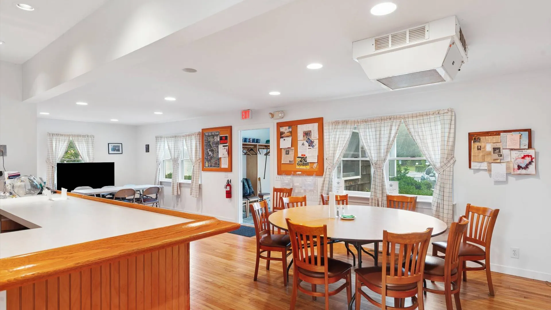Property at 290 Montauk Highway, East Hampton, NY 11937 18
