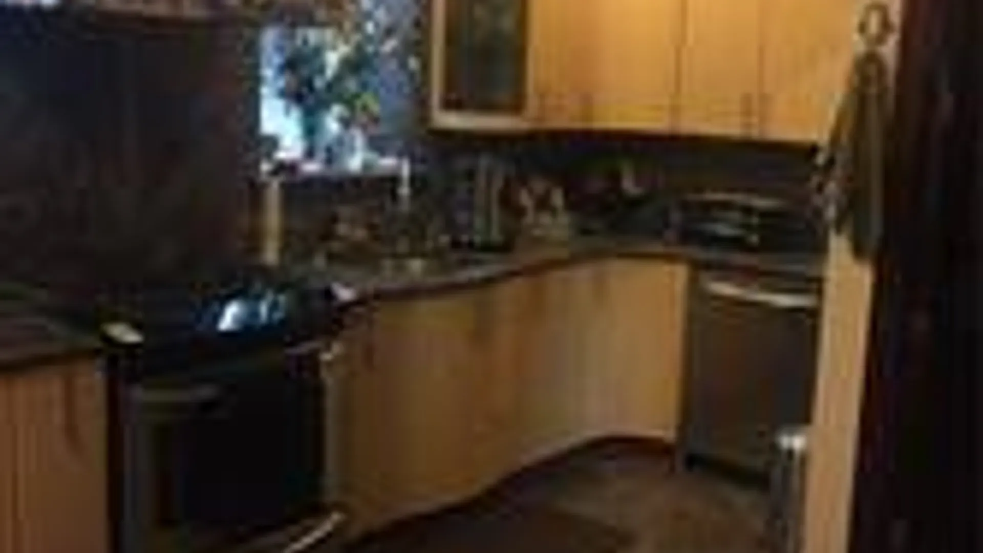 Property at 921 45th St, Brooklyn, NY 11219 3