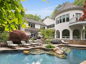 Property at 112 Georgica Close Road, East Hampton, NY 11937