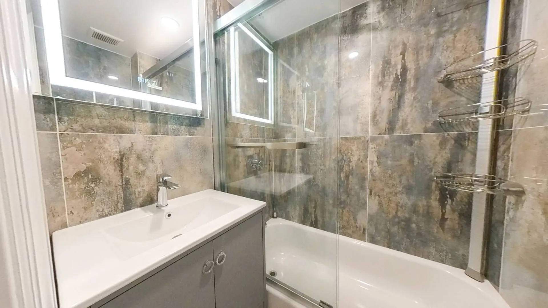 Property at 427 Pulaski St, Brooklyn, NY 11221 51