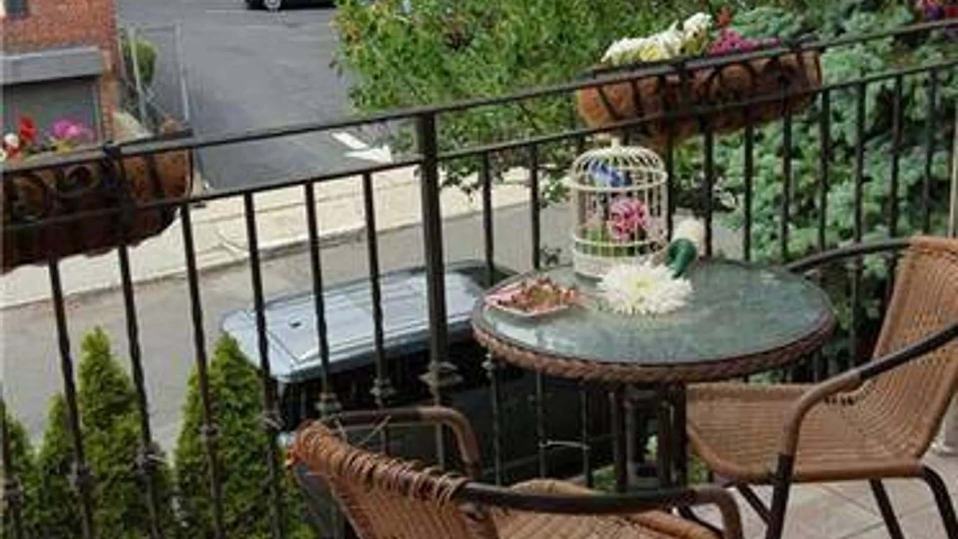 Property at 38-33 215th, Bayside, NY 11361 14