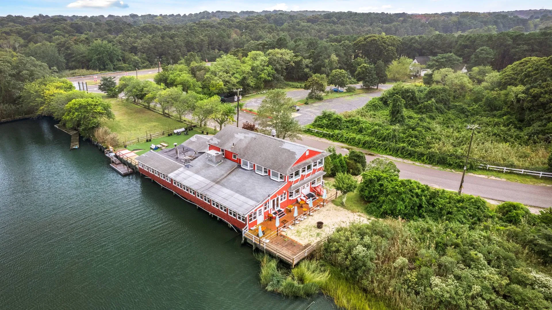Property at 5 Inlet Rd W, Southampton, NY 11968 5