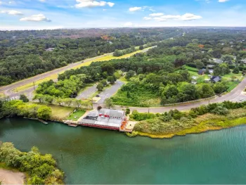 Property at 5 Inlet Rd W, Southampton, NY 11968