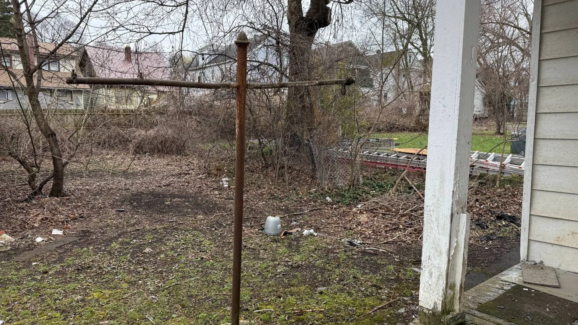 Property at 233 Genesee Pk Dr, Syracuse, NY 13224 5