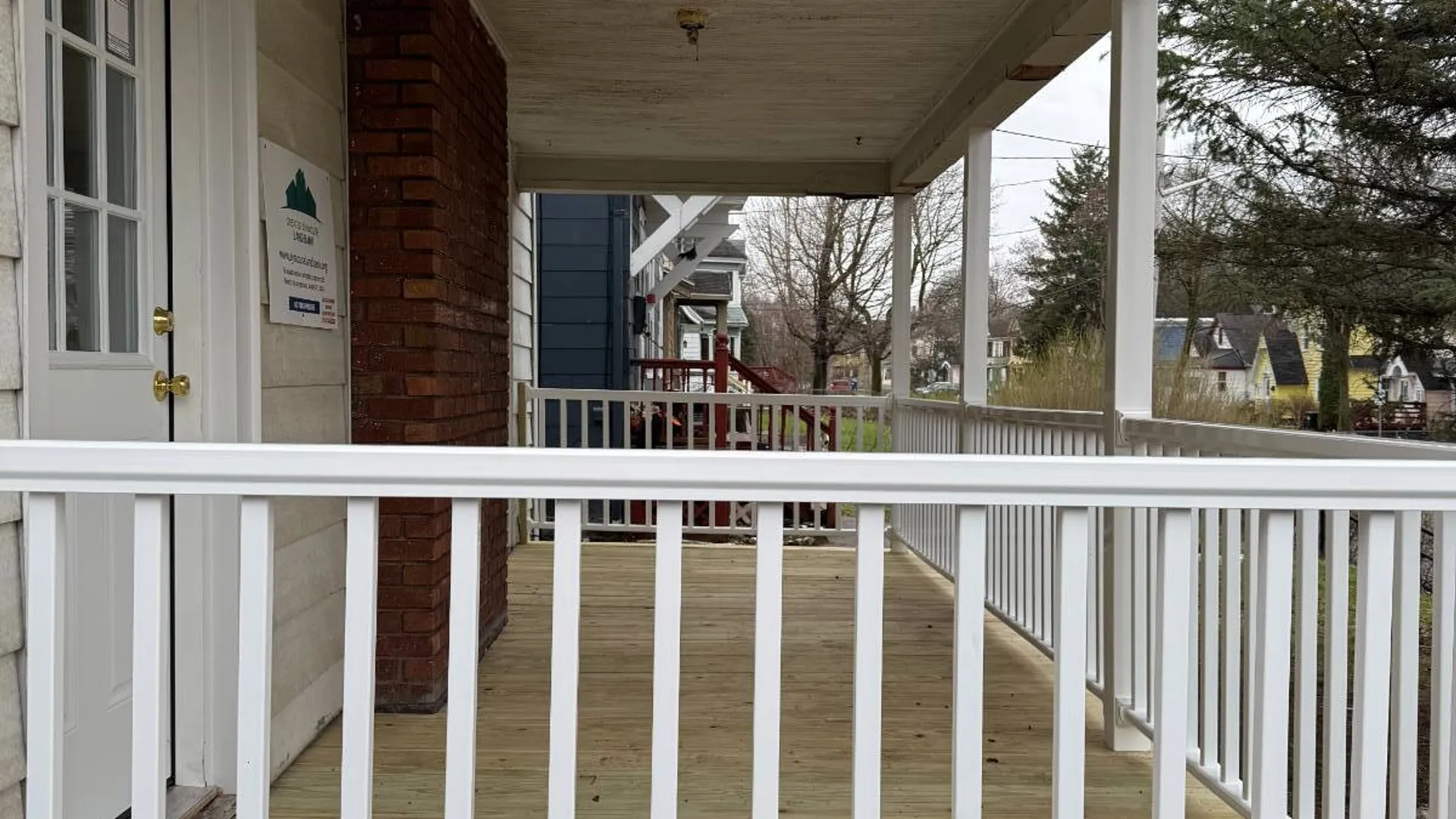 Property at 233 Genesee Pk Dr, Syracuse, NY 13224 3