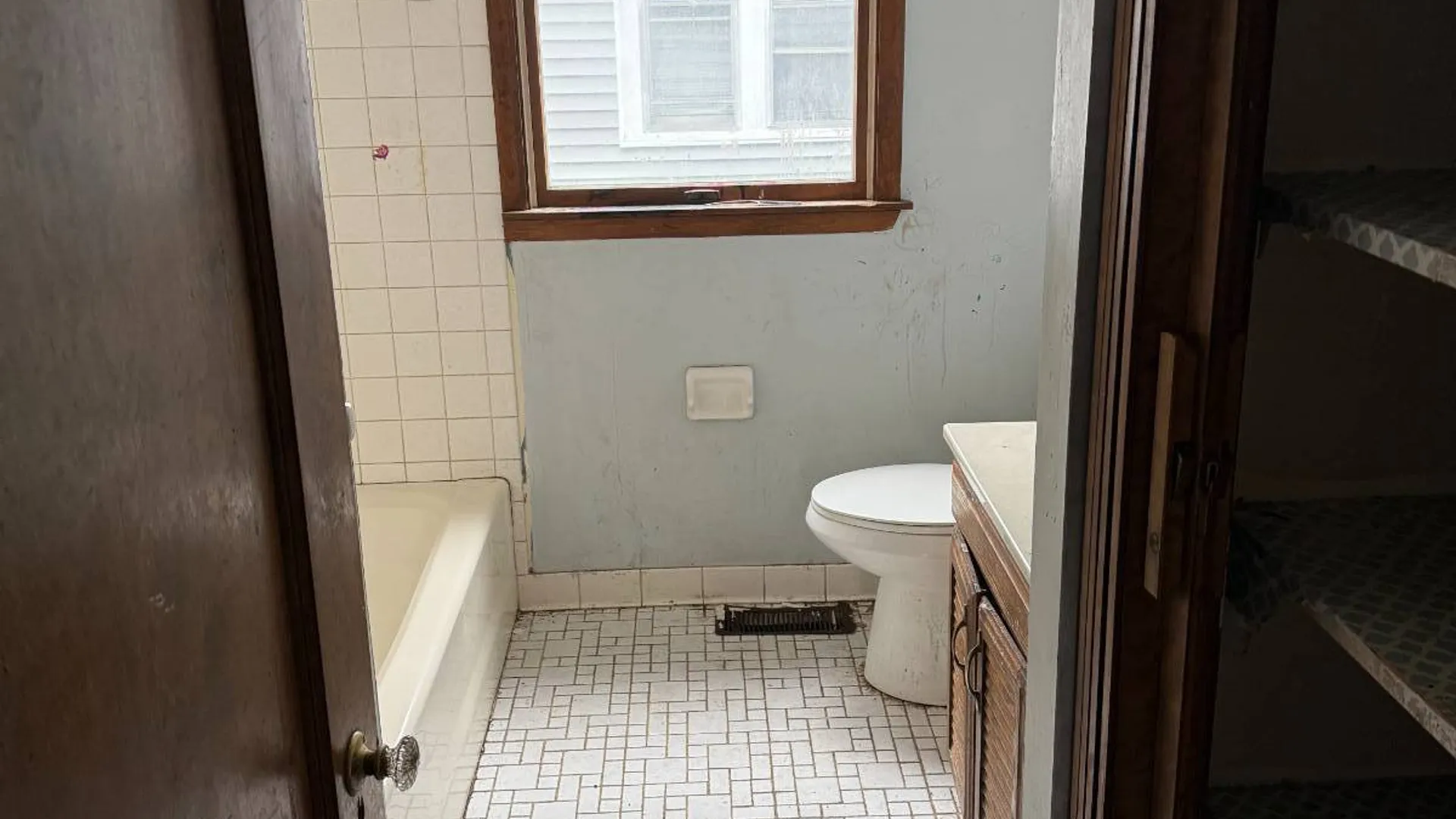 Property at 401 Salt Springs Rd & Genesee, Syracuse, NY 13224 19
