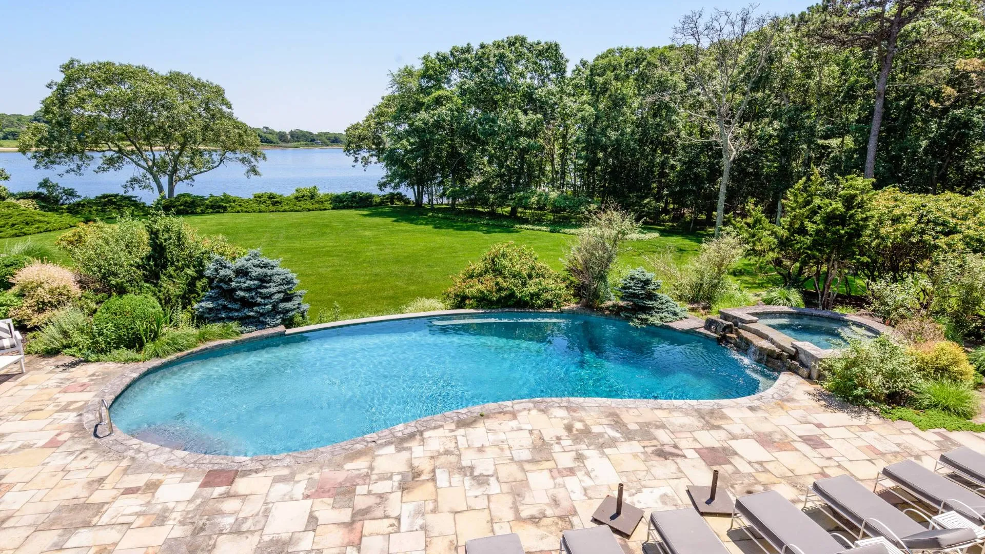 Property at 38 Mathews Road, East Hampton, NY 11975 5
