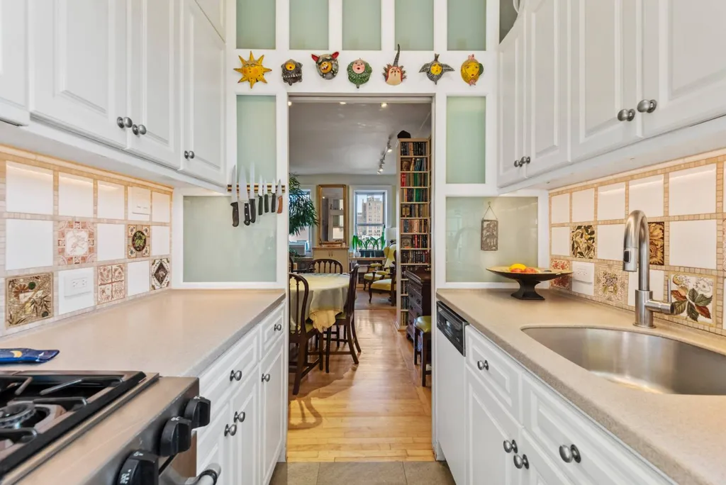 Property at 127 West 82nd Street, New York, NY 10024