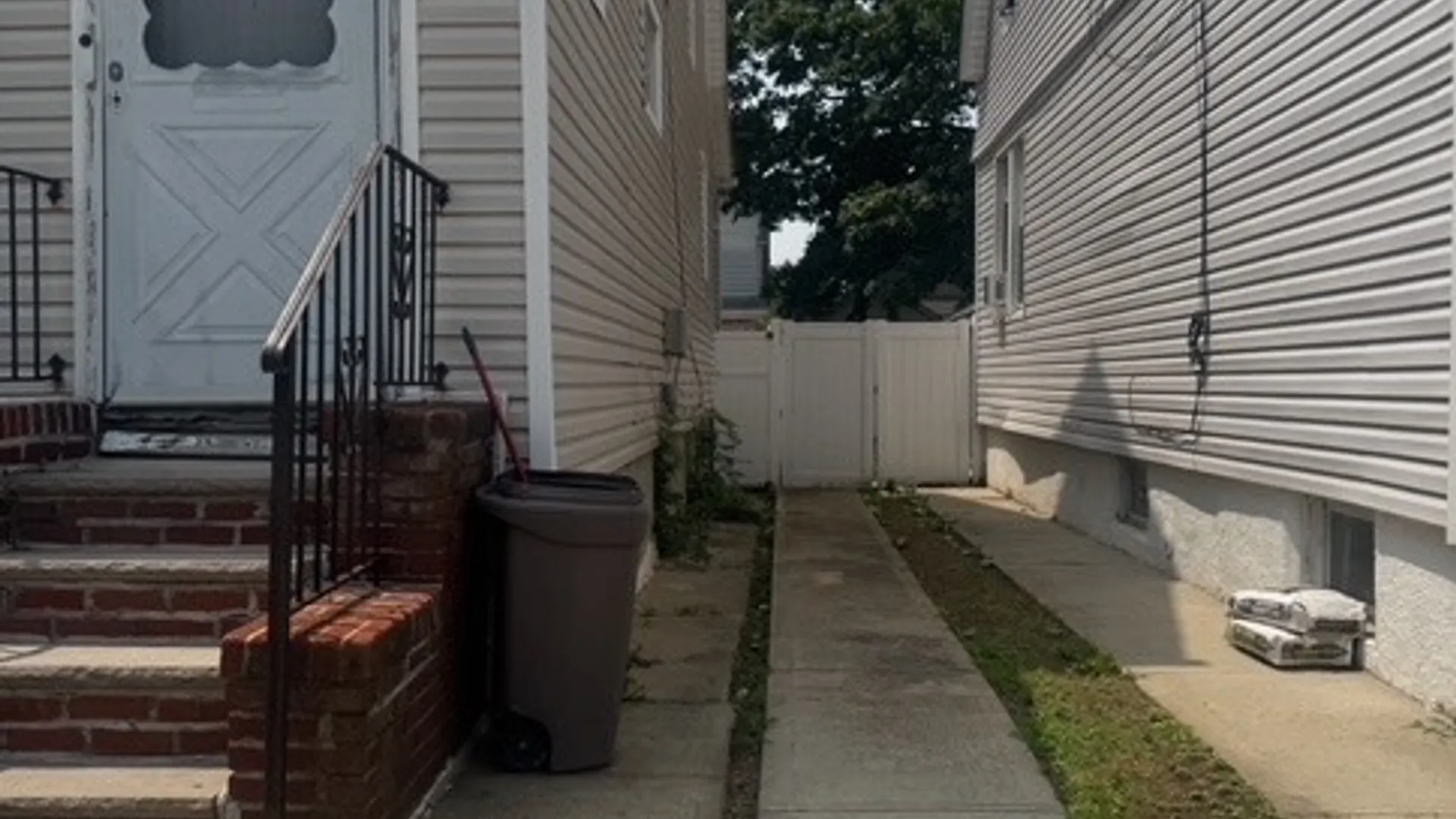 Property at 116-40 203rd St, Saint Albans, NY 11412 3